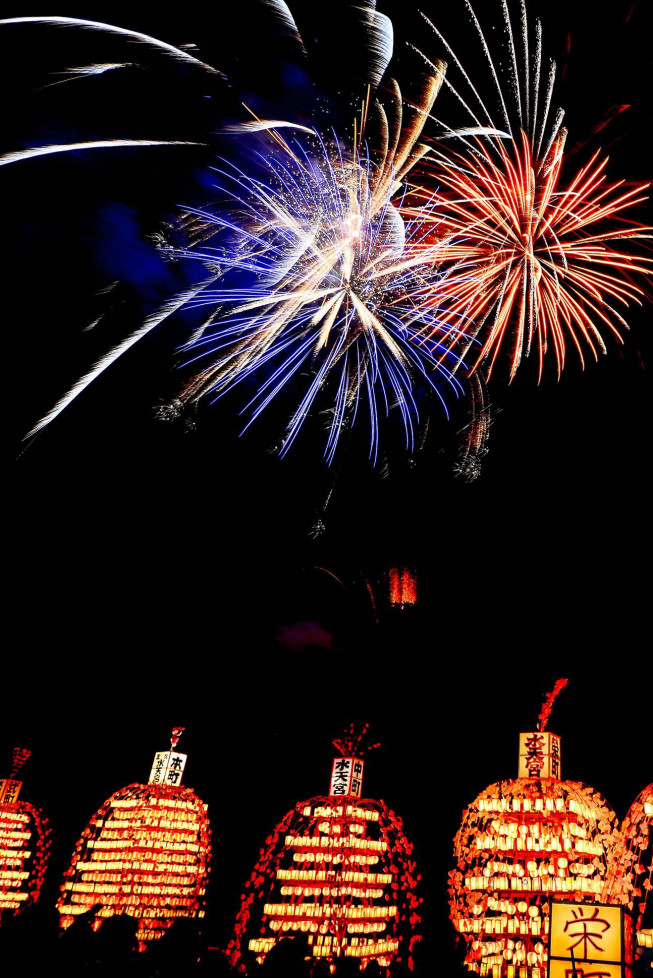 寄居玉淀水天宮 舟山車と花火が魅力 みかえりびじん S Ownd
