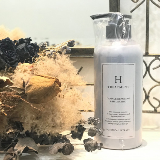 H Treatment Lille Original トリートメント Lille リル ホームページ 新宿の人気サロン 美容室 完全予約制の有名人からも口コミで 最高級 と評判の髪質改善トリートメント まつ毛カール マツエク アイラッシュ を個室で施術