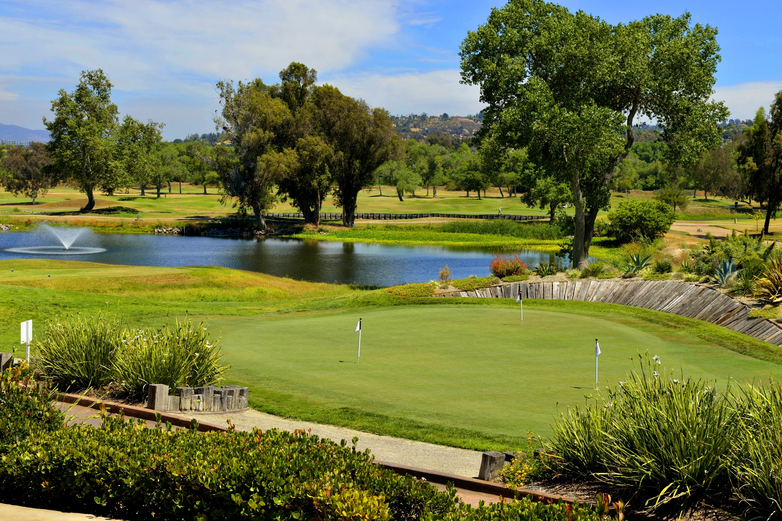 Carlton Oaks Golf & Resort