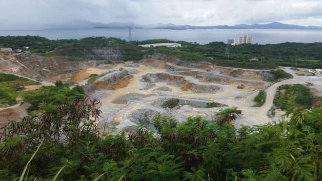 山を削って採石場 いやされ本舗 楽人
