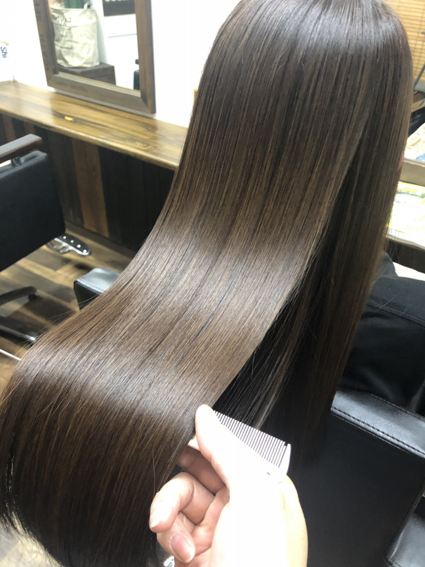 縮毛矯正はかけてるけど 綺麗に伸ばせない 津山市髪質改善サロン Rico Hair