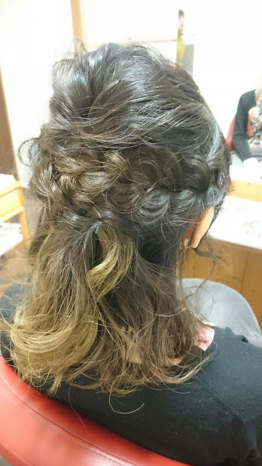 肩くらいのボブでもダウンスタイルお呼ばれヘアアレンジ Satoshi