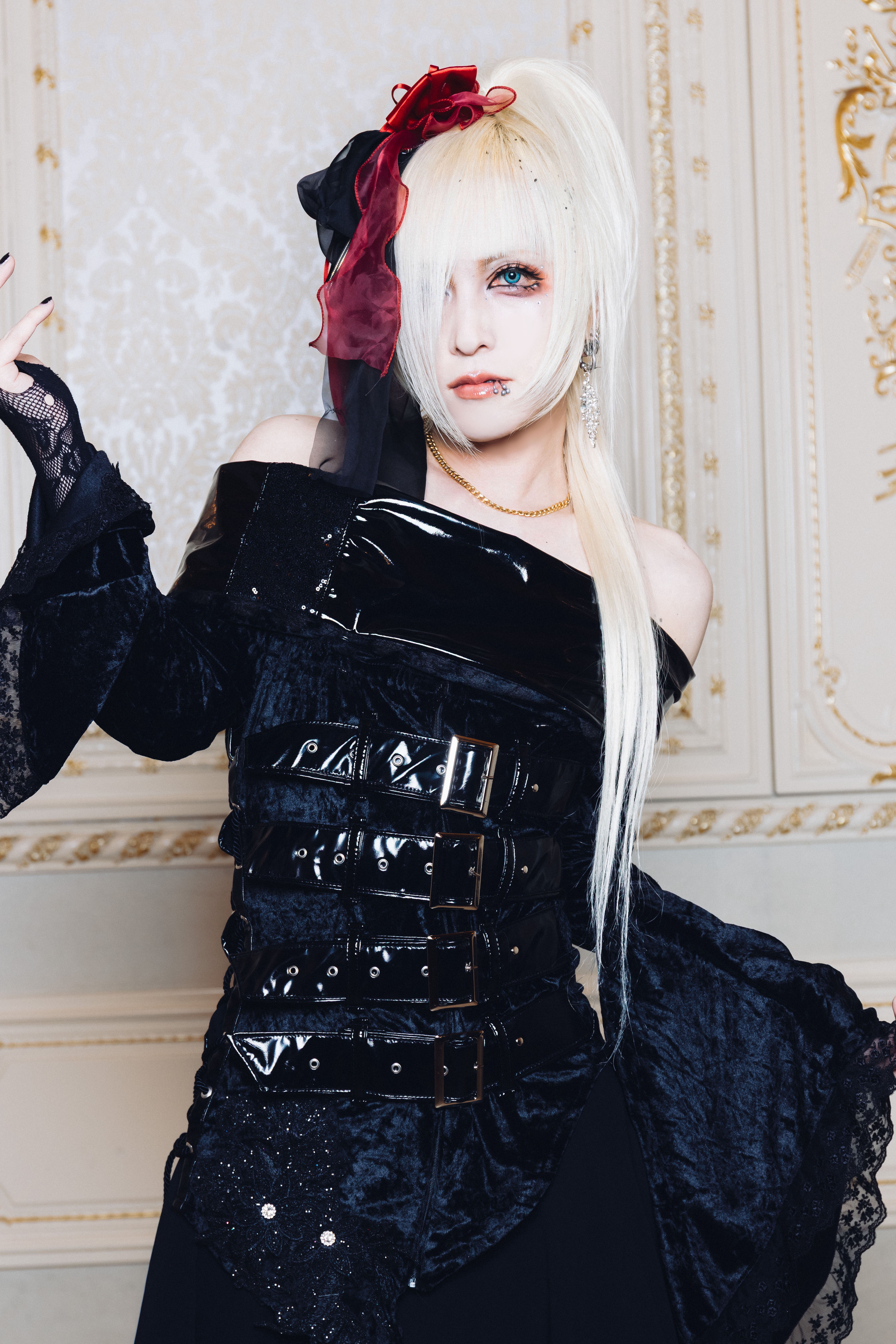 BIOGRAPHY | Zeke Deux Official Web Site