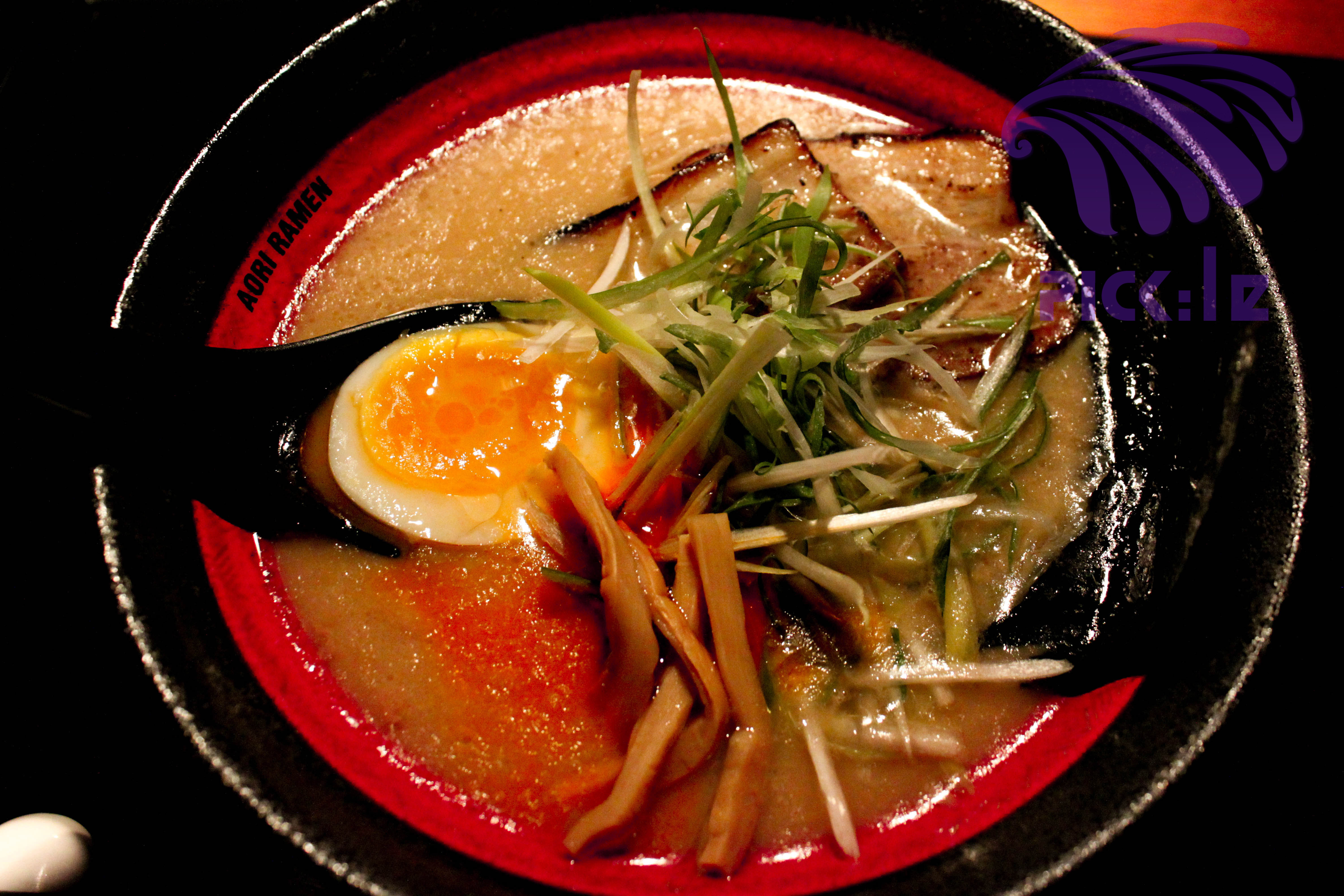 アオリの神隠し ラーメン エプロン スンリ BIGBANGスンリのラーメン屋「アオリの神隠し」 | PICK:LE