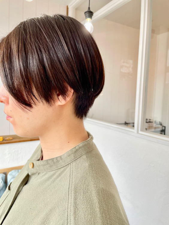 今年もすっきりショートボブ Hands Have A Nice Day