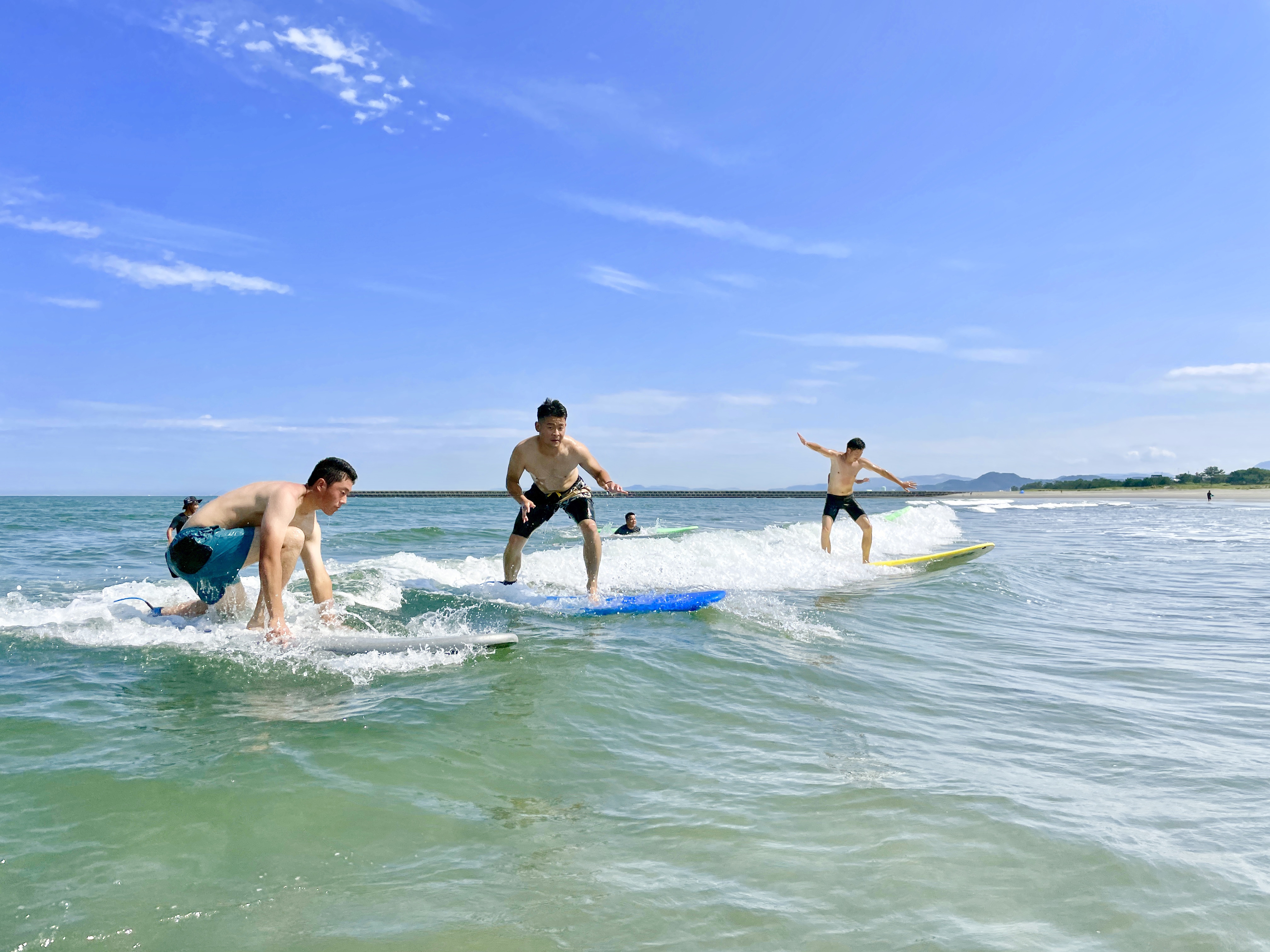 サーフィンレッスン | AVAYA sup&surf school
