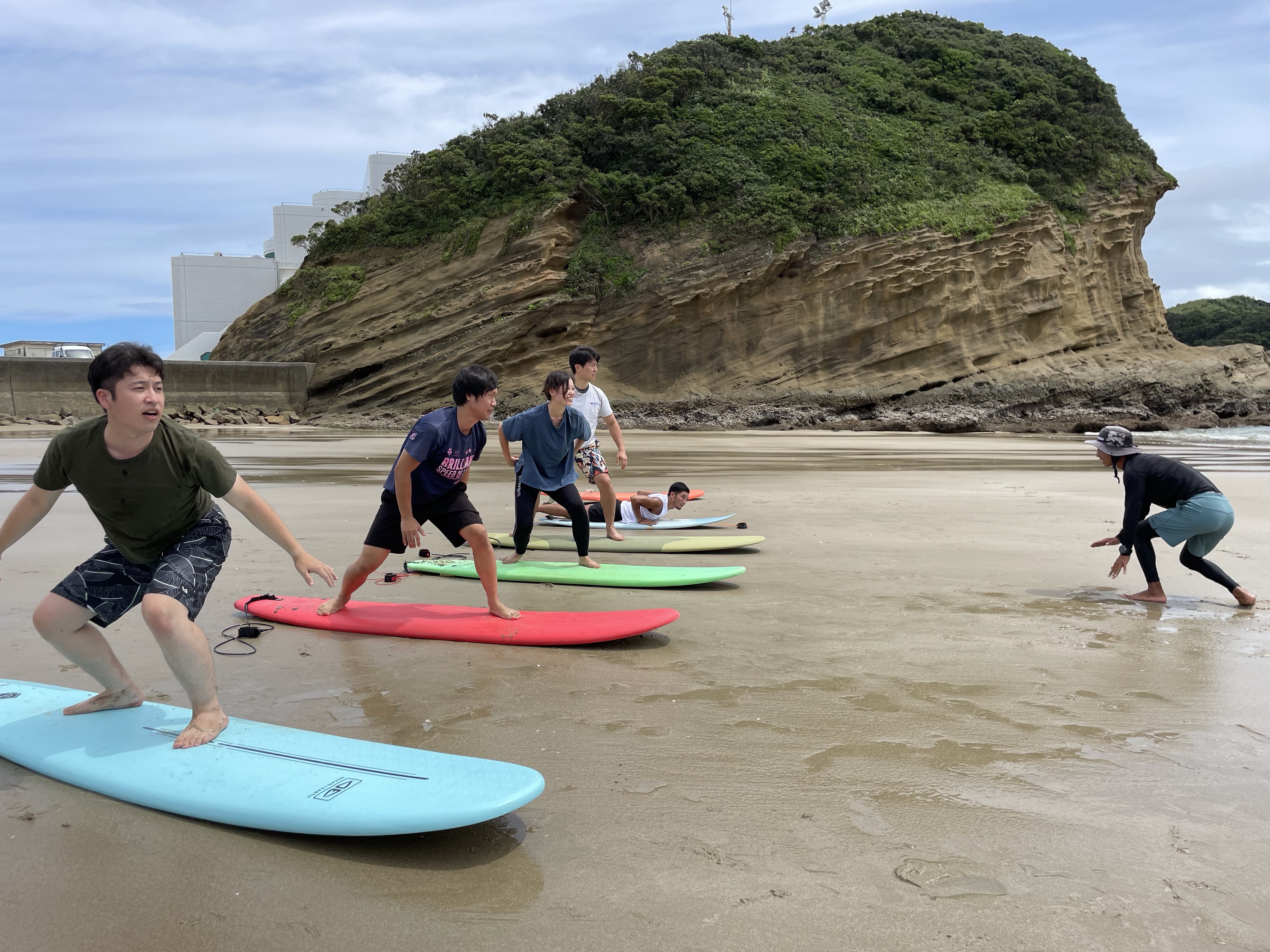サーフィンレッスン | AVAYA sup&surf school