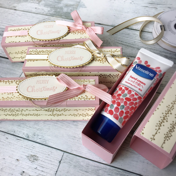 クリスマスギフトをboxラッピングしました スタンプ メッセージカード Stampin Grace クリスマスギフトをboxラッピングしました スタンプ メッセージカード Stampin Grace
