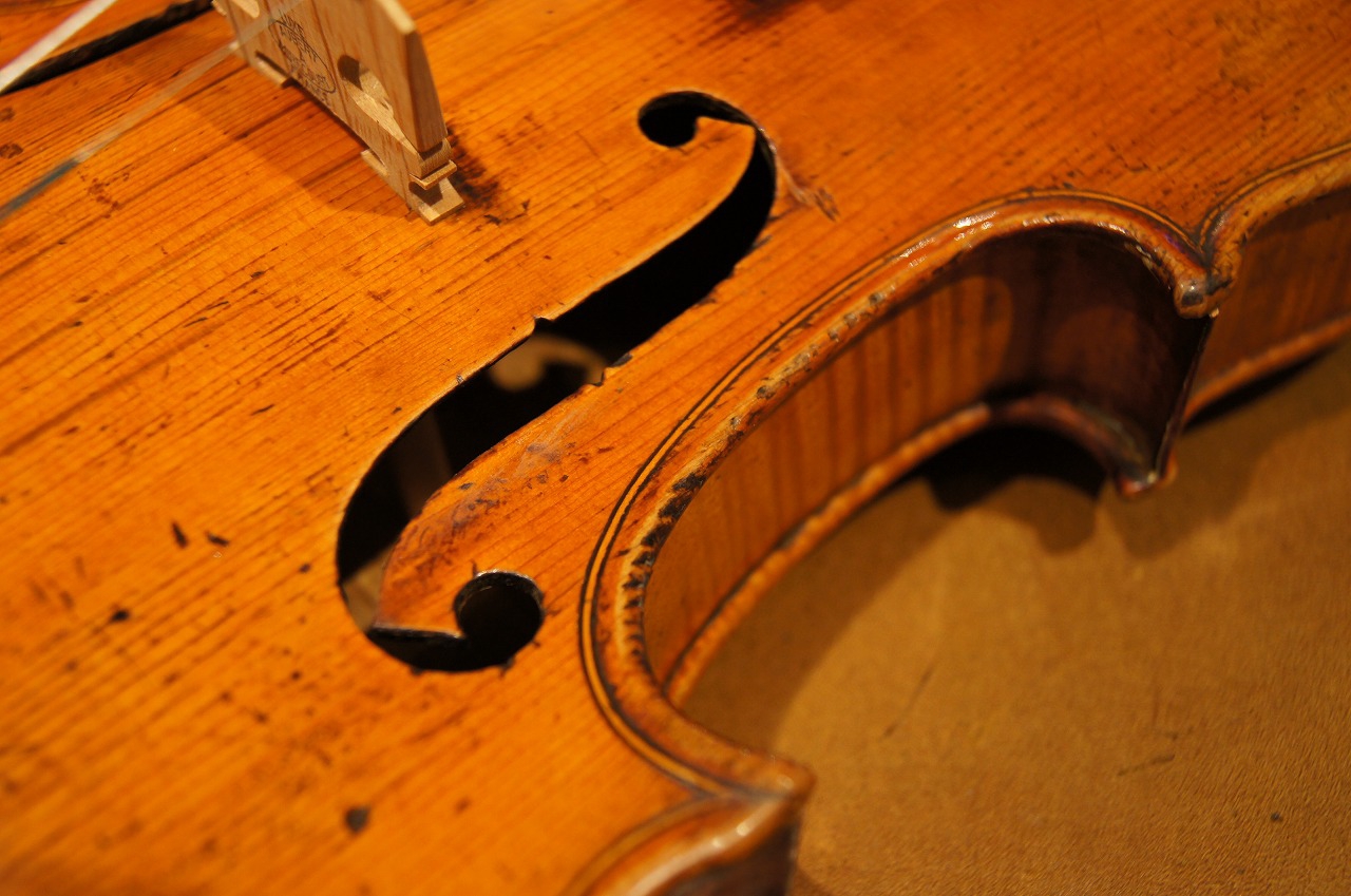 オールドフレンチ　ヴァイオリン　(An old French violin) オールドフレンチ ヴァイオリン (An old French violin) Antique