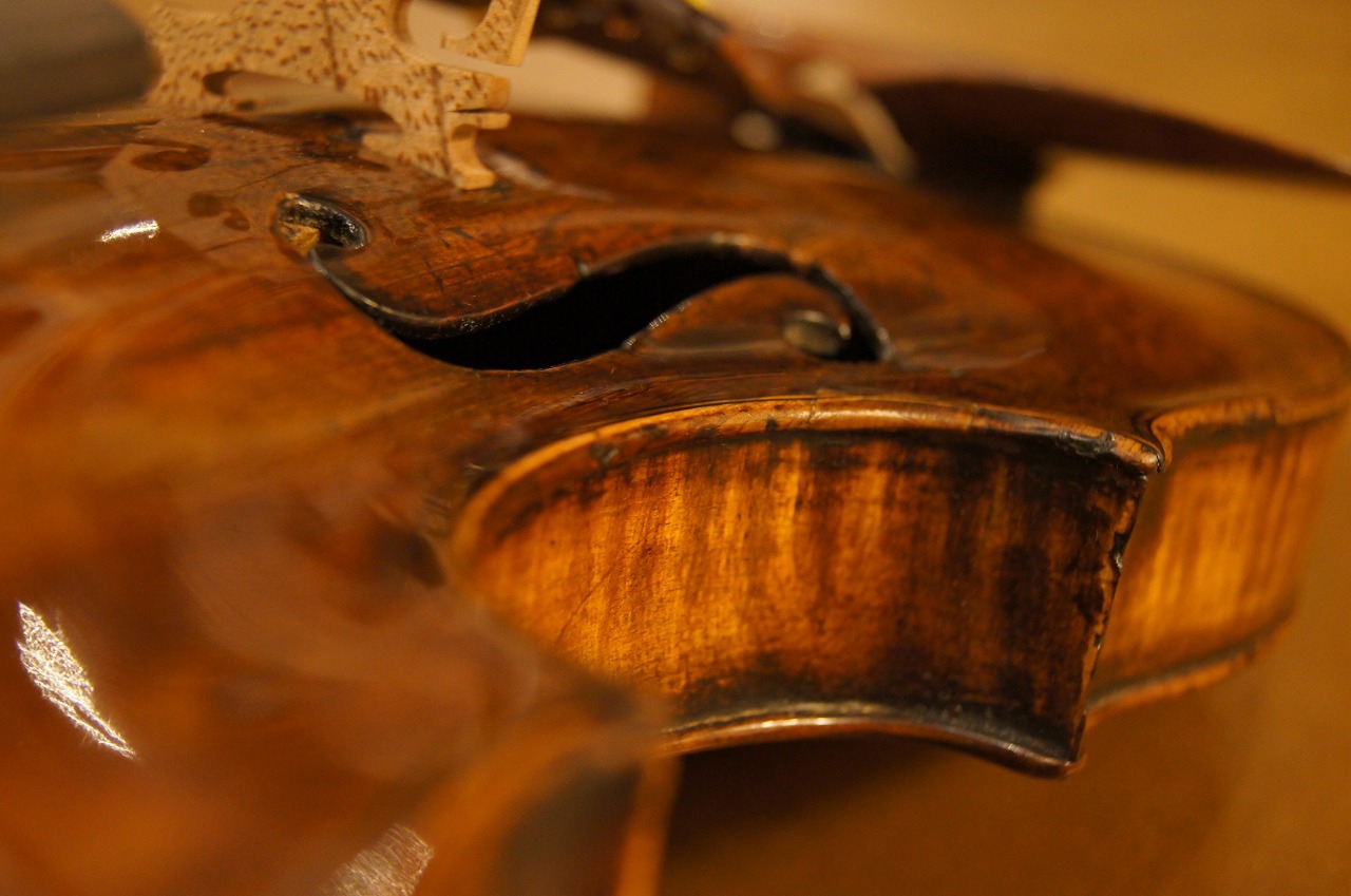 【国産正規品】オールドバイオリン BRITISH VIOLIN 　RICHARD DUKE MODEL 18~19世紀　宮廷音　ハードケース付属　バイオリン　弦器 D29n15 バイオリン