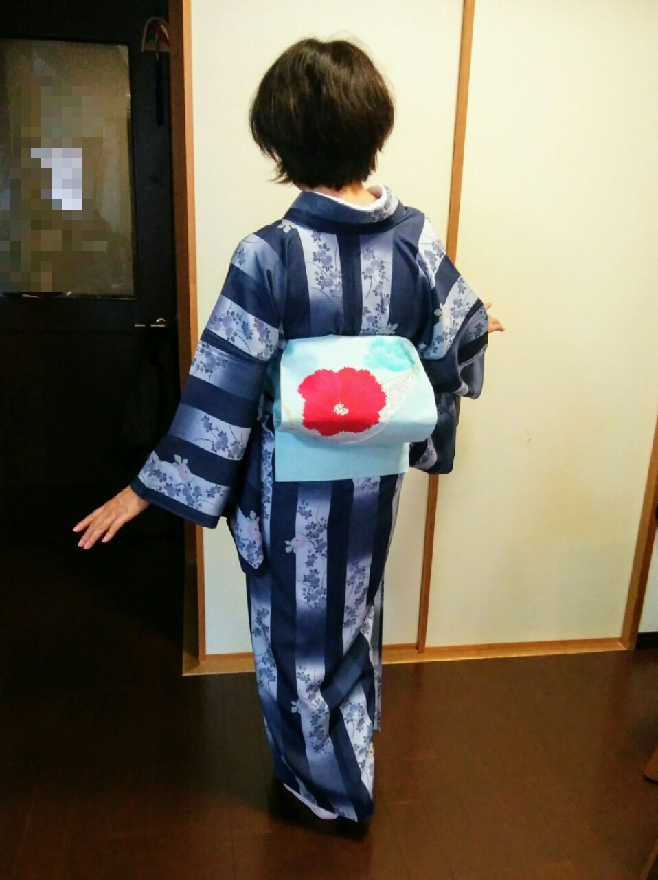 着物姿の写真撮影のポーズ！  愛され着物いずみ 出張着付け 着付け 