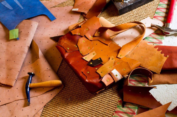 終)Npwの学校・ヌメ革パッチワークのワークショップ | 奉還町4丁目  