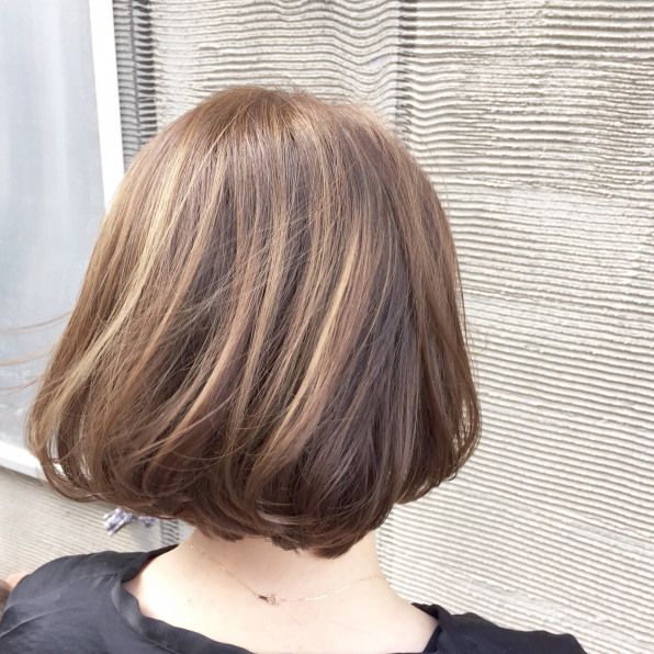 肩上ボブもハイライトでグンとおしゃれに Index Hair S Blog 肩上ボブもハイライトでグンとおしゃれに Index Hair S Blog