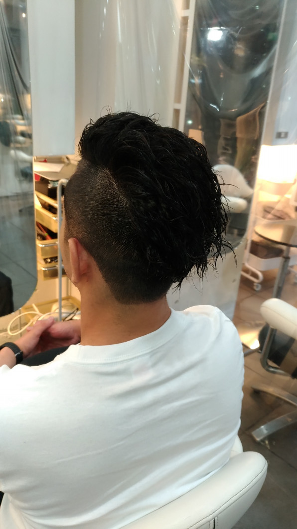 メンズパーマスタイル バングかきあげ刈り上げツイストパーマ Index Hair S Blog