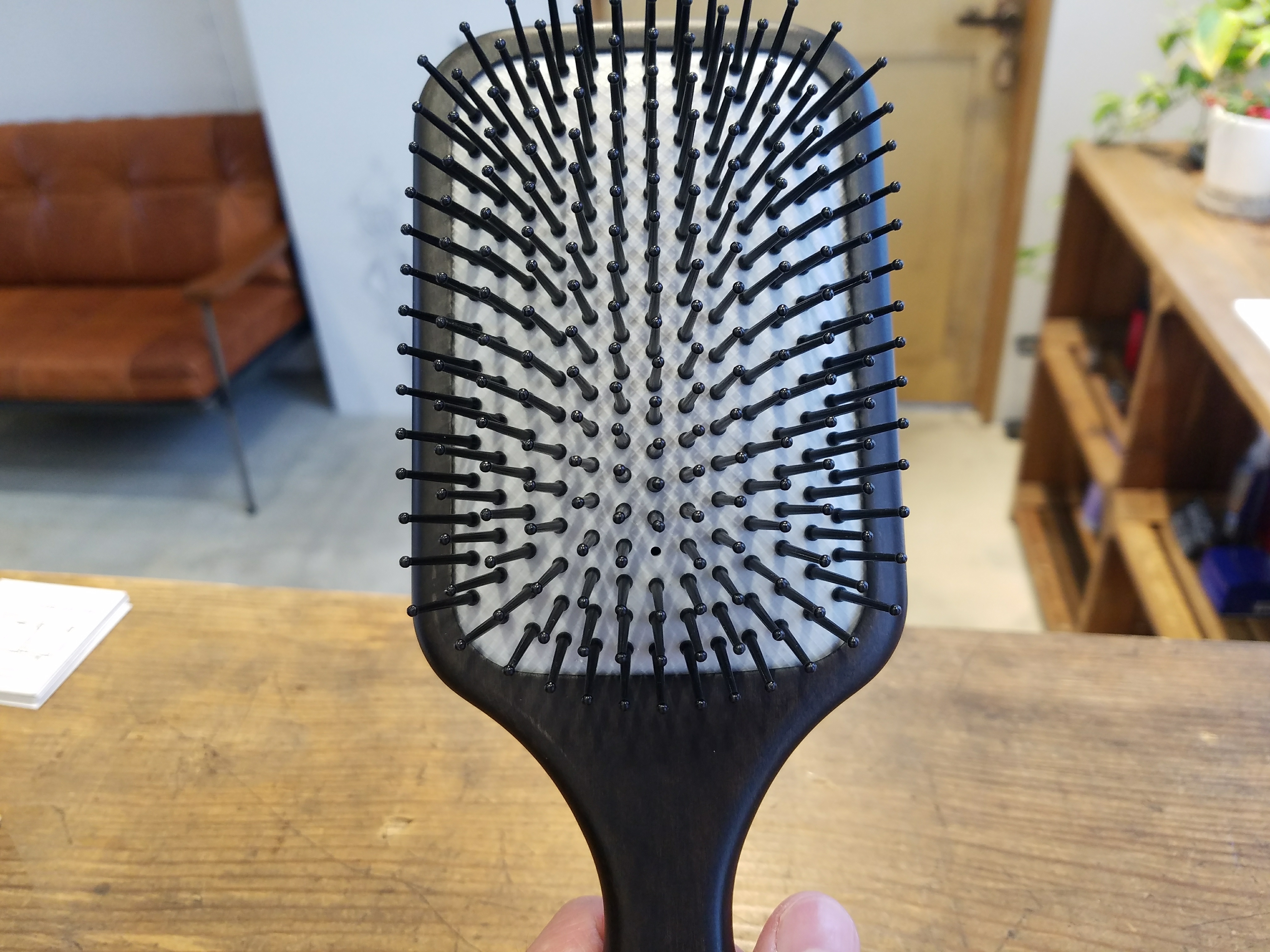 ルーブルドーパドルブラシ 静岡市の美容室 4d hair salon ルーブルドーパドルブラシ 静岡市の美容室 4d hair salon