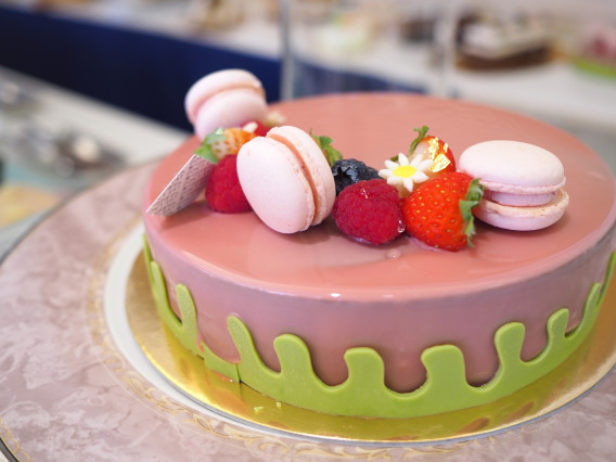 スイートランチ パティシエ８人による秋を彩るフェイバリットスイーツの共演 ホテルオークラ東京ベイ Little Foodie S Everyday