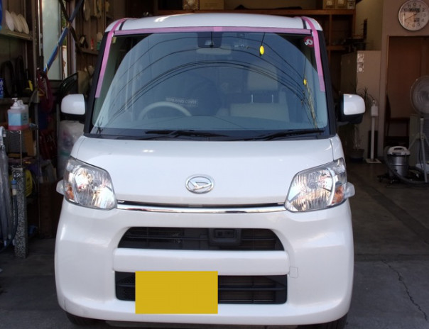ダイハツ・タント（LA600S）純正品によるフロントガラス交換事例 