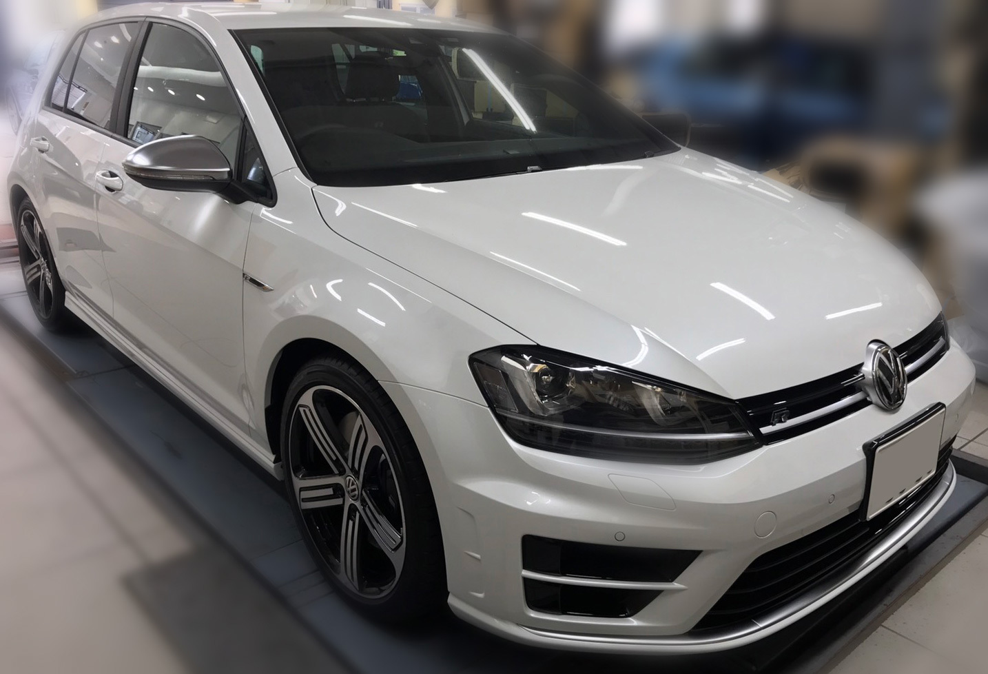 Golf7R に朗報です♪ドアシルプロテクション＆カーボンピラーお