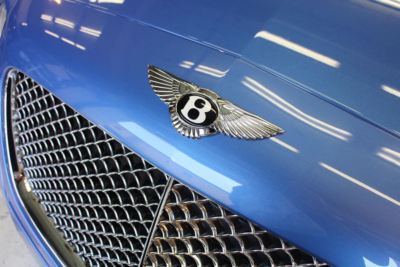 イギリス王室御用達高級車ベントレー様にbraveボディ ホイールコーティング アクセスエボリューション用賀店 カーコーティング カーメンテナンスの専門店