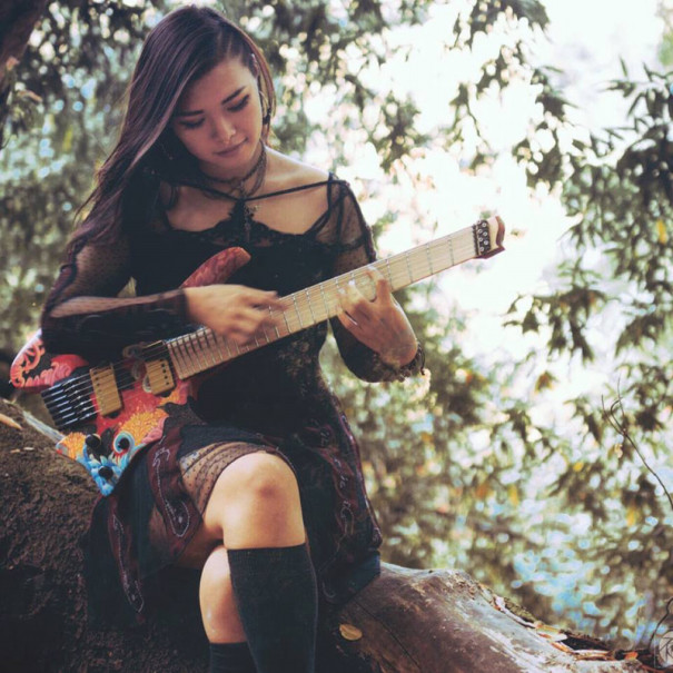 あの噂のyvette Young率いる3人組マスロックバンド Covet が熱い More Records あの噂のyvette Young率いる3人組マスロックバンド Covet が熱い More Records