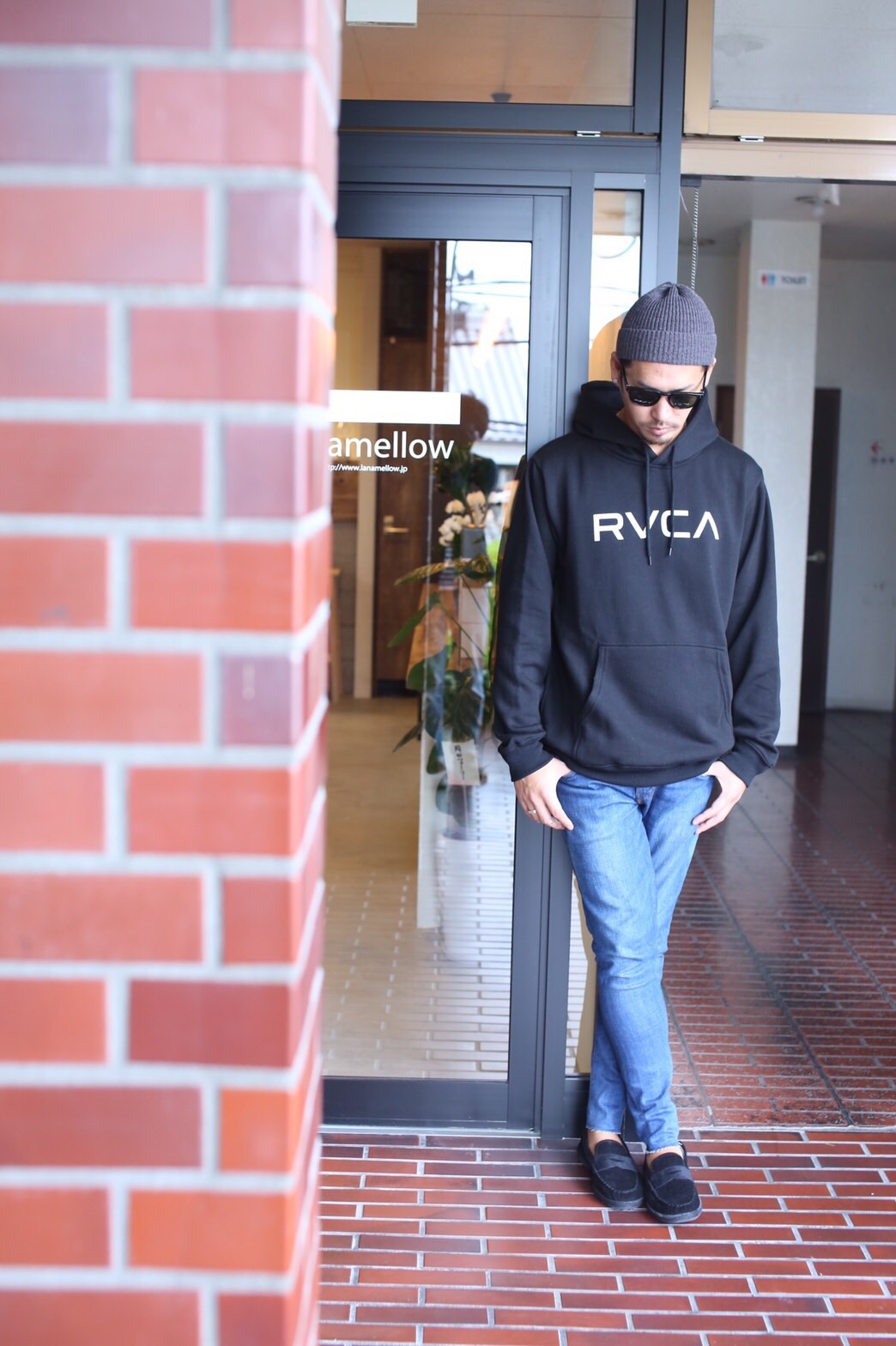 Rvca プルオーバーパーカー 岡山県倉敷市のアパレルショップ Lanamellow ラナメロー