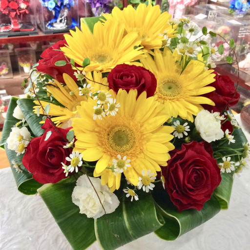前橋転勤祝い花 群馬県前橋市の花屋 Flowershopはなせんwebsite
