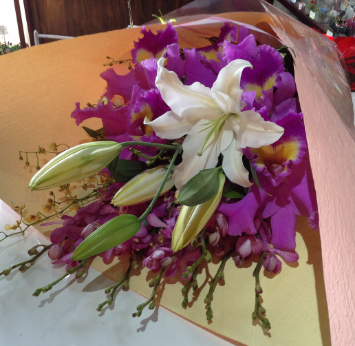 結婚祝いの花束 群馬県前橋市の花屋 Flowershopはなせんwebsite