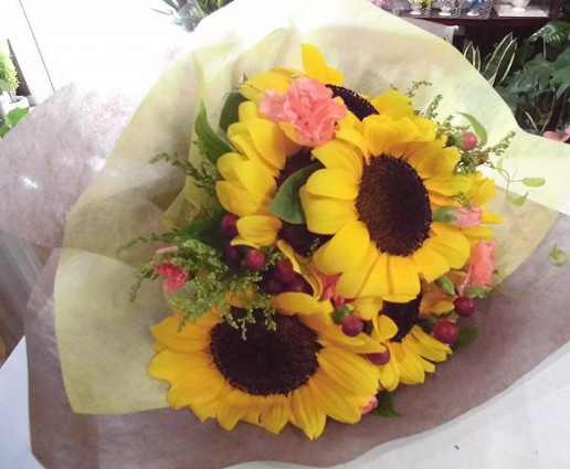 誕生日の花束 群馬県前橋市の花屋 Flowershopはなせんwebsite