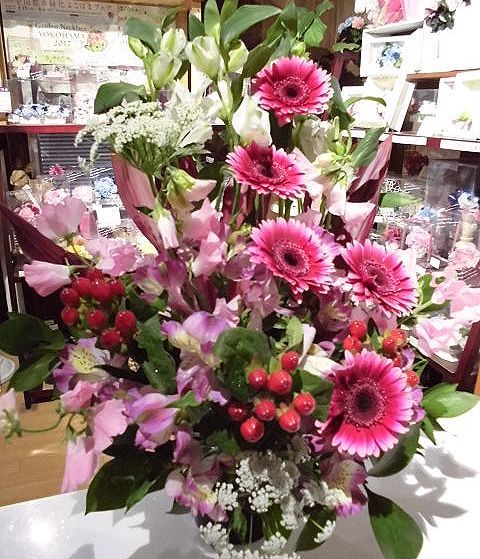 表彰式の演台の花 群馬県前橋市の花屋 Flowershopはなせんwebsite 表彰式の演台の花 群馬県前橋市の花屋 Flowershopはなせんwebsite