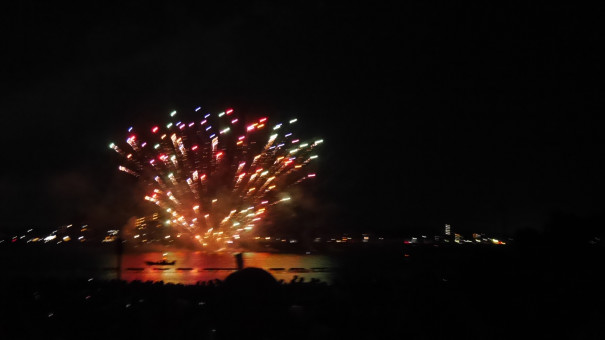 第6回 新舞子ビーチフェスティバル 花火大会 かきつばたオアシス