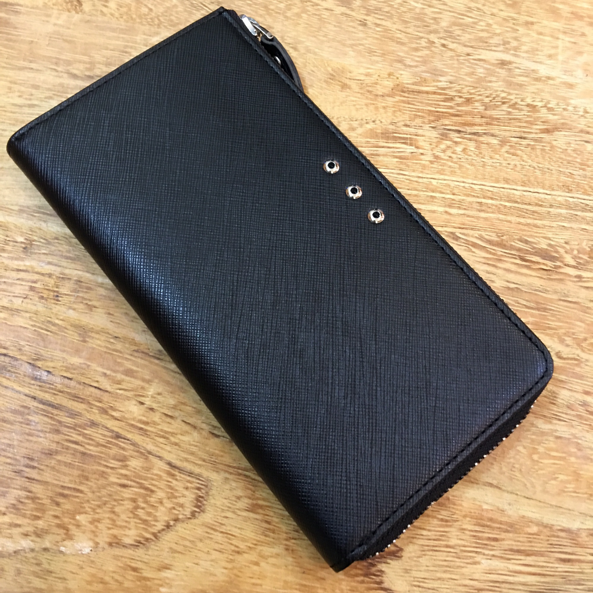 お財布をえらぶ | RISE SHOP コモドプラスト・ヘルベチカボールド