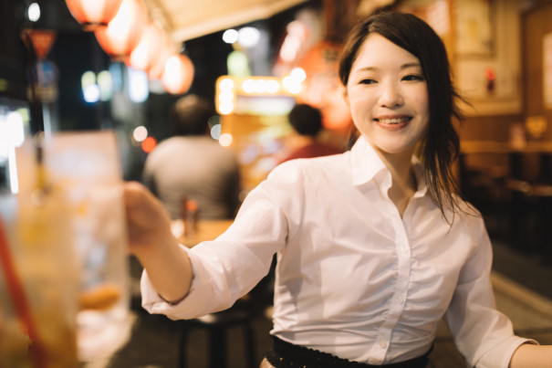 忘年会シーズン 1瞬で場を変える飲み会の乾杯 ちゃんとできてる エンタメと優しさと革命とちょっとエロい就職講演家 櫻井樹吏サイト