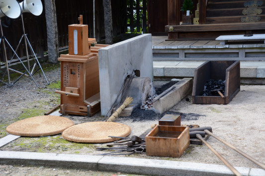 大阪 生國魂神社 鞴社祭で刀鍛冶 作刀の神事 Kobe Meet Trip