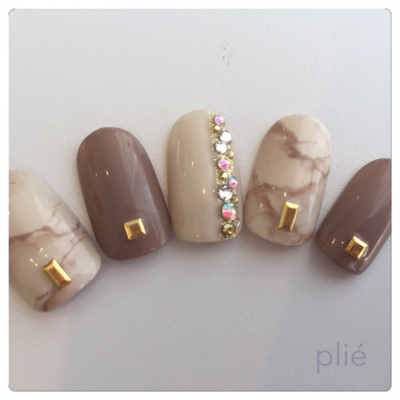 11月のデザイン Plie Nail