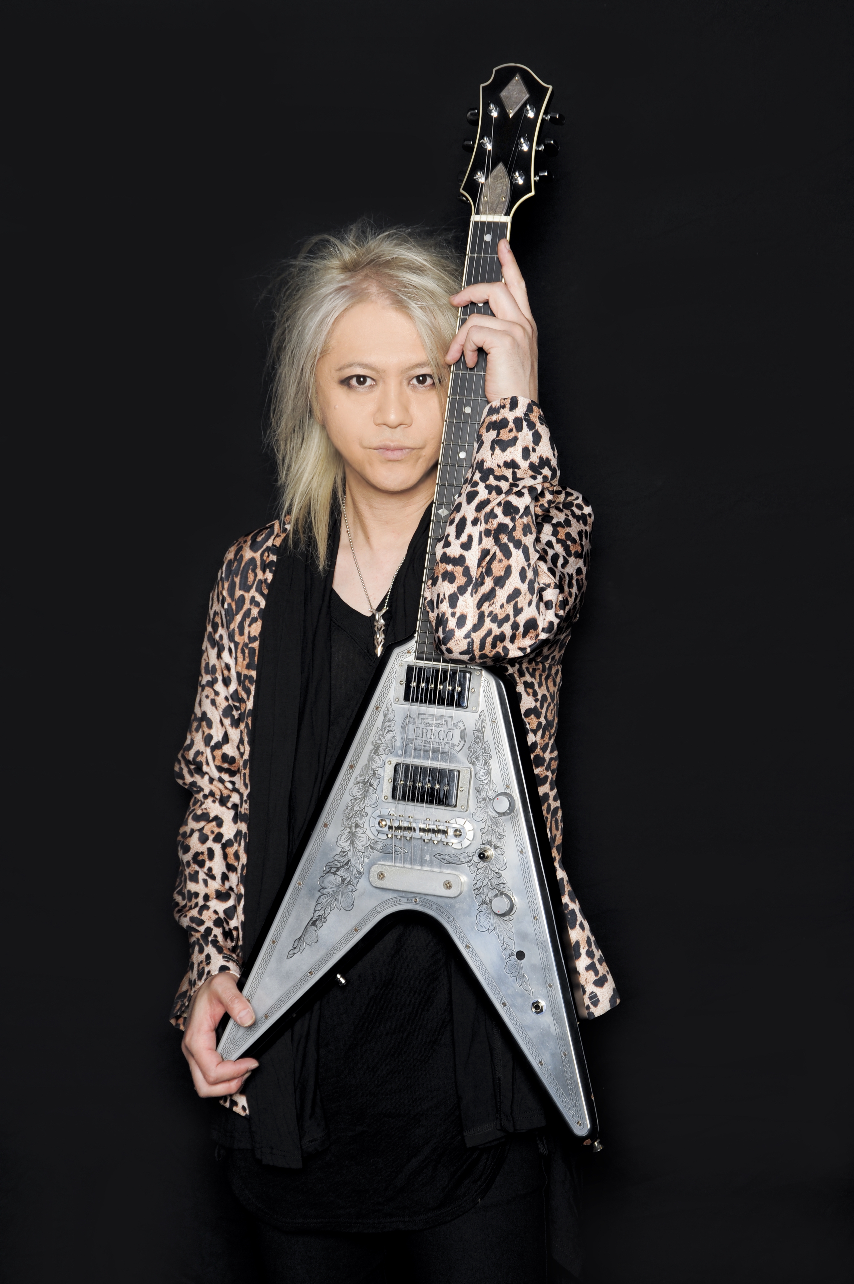 PROFILE / BIOGRAPHY | UNCHAINED_OFFICIAL