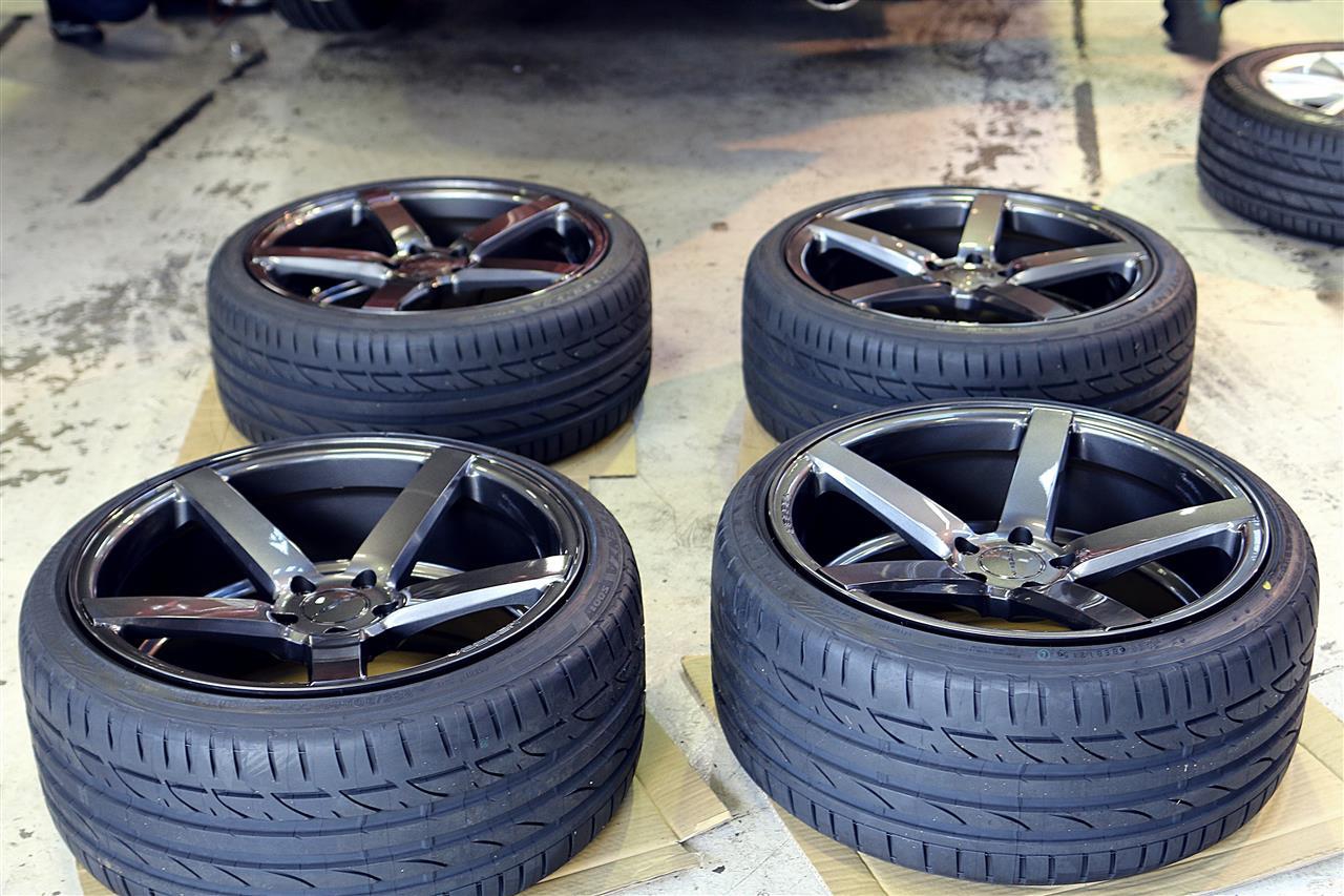 V37スカイラインに、VOSSEN CV3－Rお取り付け！by目黒