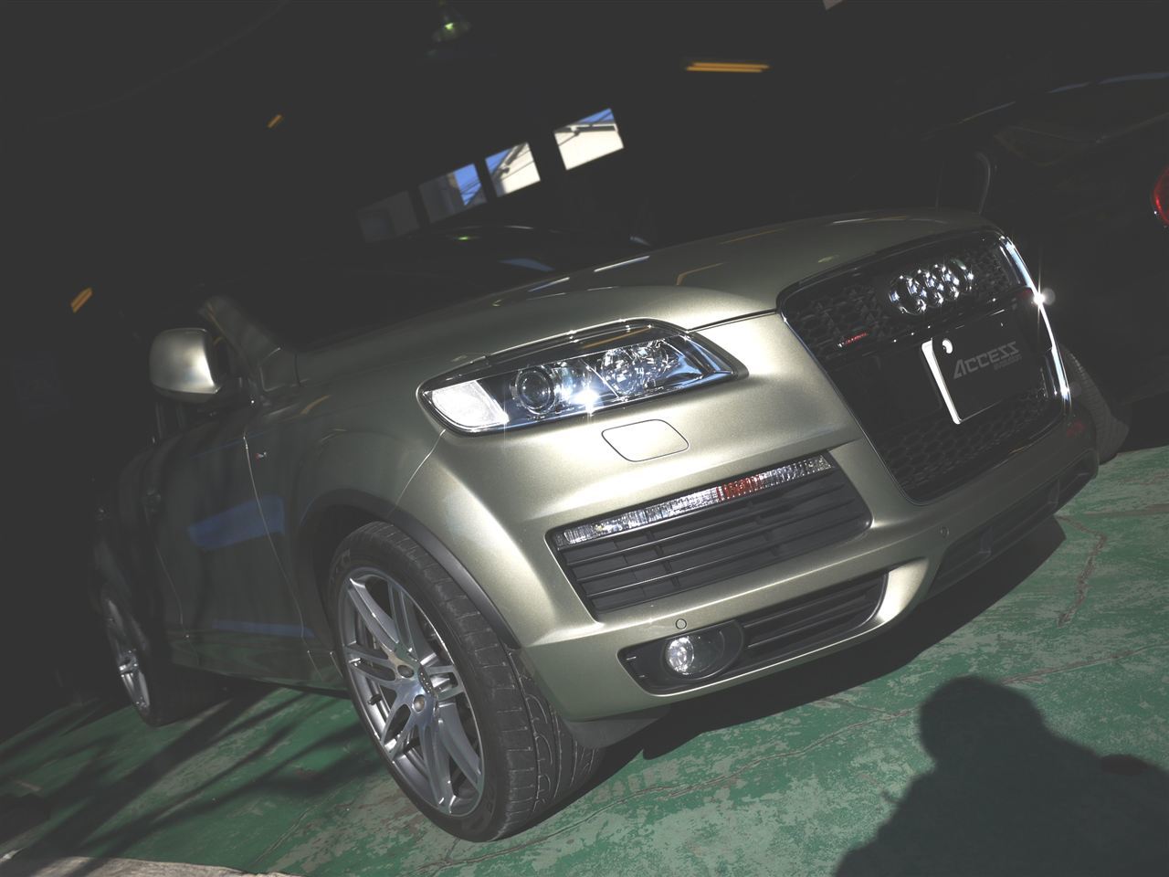 アウディ Q7をイジイジしてみる！ アクセスエボリューション目黒店 accessev MEGURO