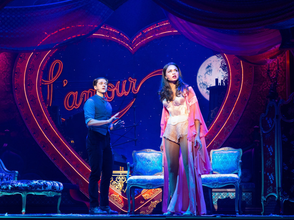 観劇レビュー 19 ムーラン ルージュ ザ ミュージカル ブロードウェイ版 Moulin Rouge The Musical Bw のレビューとあらすじ ron Tveit Japan Fan Site Unofficial 観劇レビュー 19 ムーラン ルージュ ザ ミュージカル ブロードウェイ版 Moulin Rouge The Musical Bw のレビューとあらすじ ron Tveit Japan Fan Site Unofficial