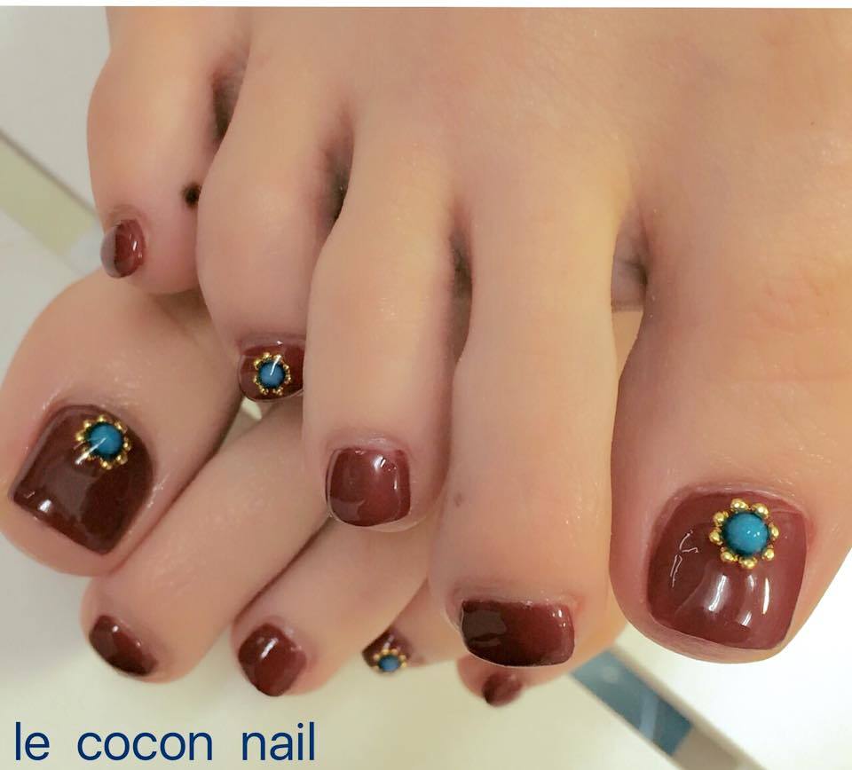 ボルドー フットネイル Le Cocon Nail