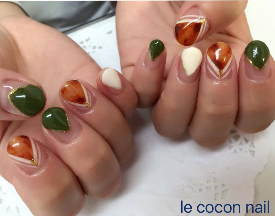 べっ甲逆ｖフレンチネイル Le Cocon Nail