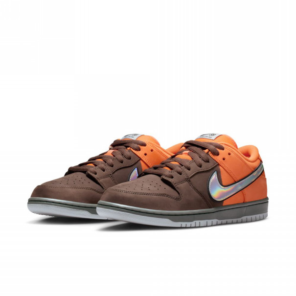 Nike SB Dunk Low Pro PRM 
