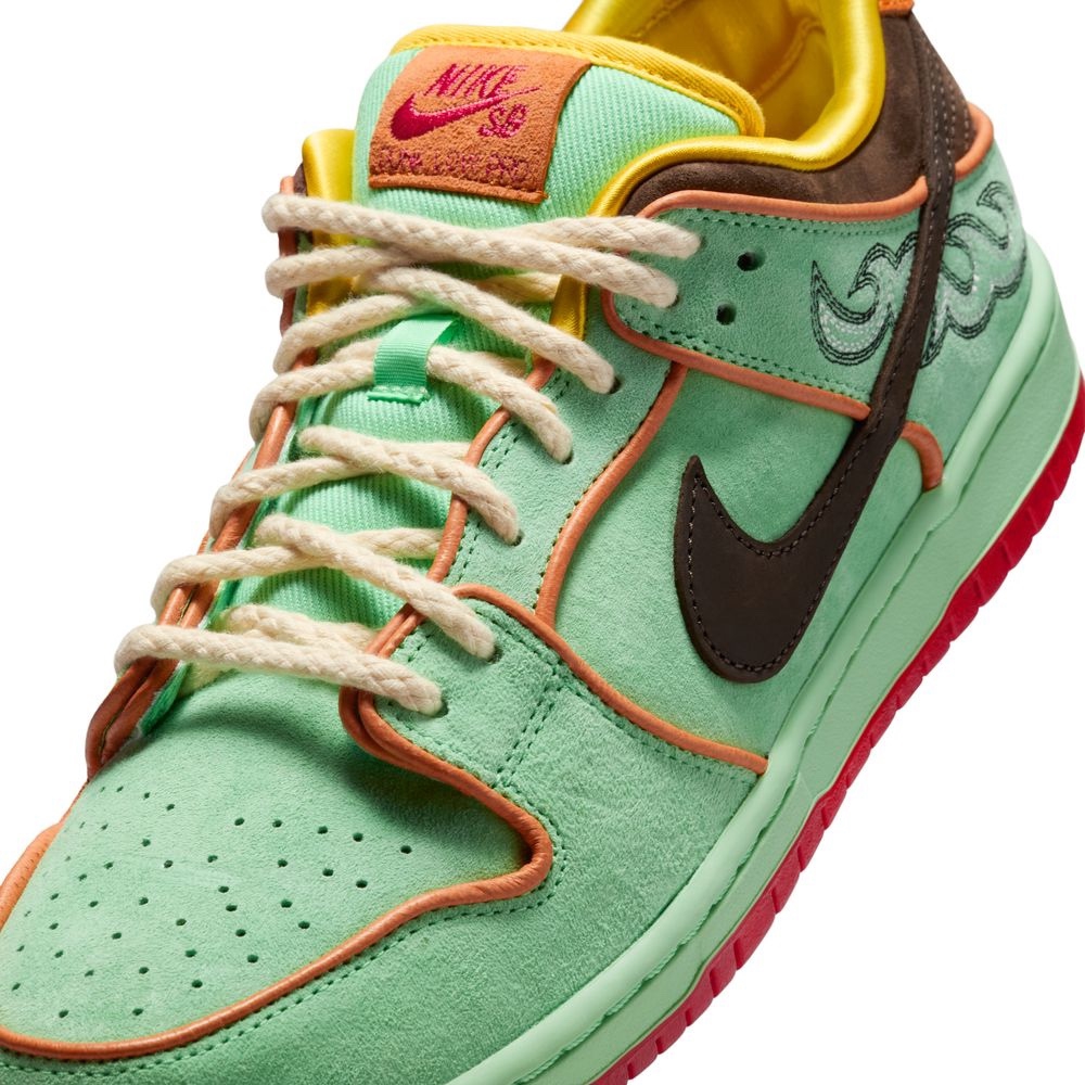 激安通販特集！ LOW DUNK SB NIKE PRO  BHM QS 靴