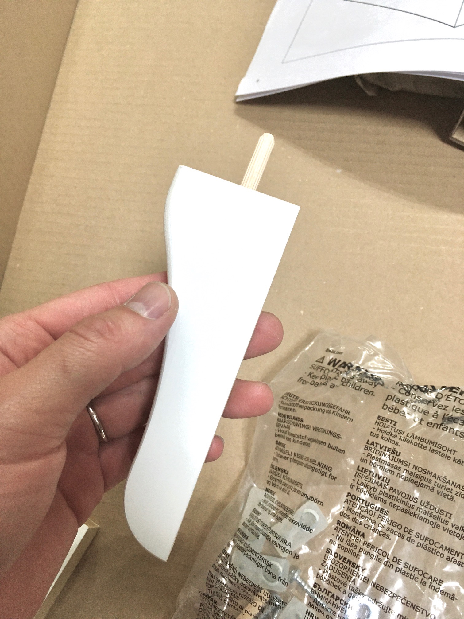 IKEA SOLGUL】イケアのベビーベッドをリフォーム会社の社長が組み立て