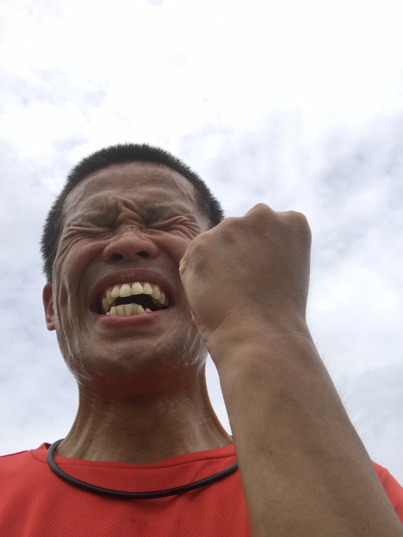 負けないように枯れないように笑って咲くランナーになろう 1go1en 一期一縁 湖国戦士琵琶湖マン