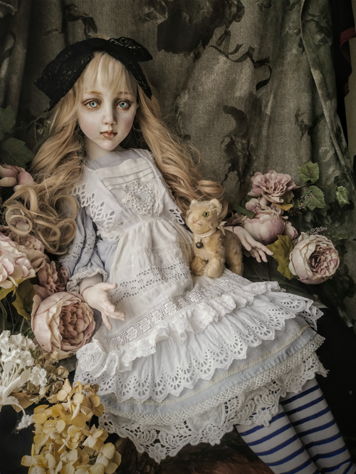 2024.12 清水 真理 個展『 万国少女博覧会 ～擬態少女の受難