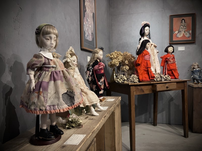物語の痕跡 #225】尾花 智子 個展『 記憶の欠片 』 | gallery