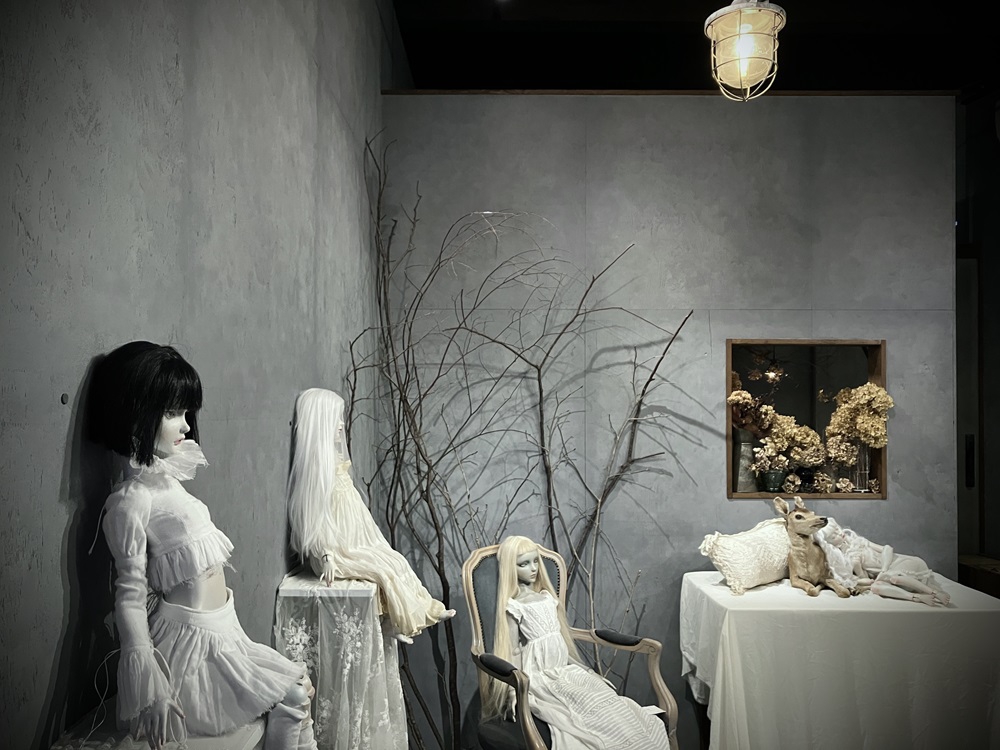 物語の痕跡 #157】櫻井 紅子 個展 『 禁域 』 | gallery hydrangea