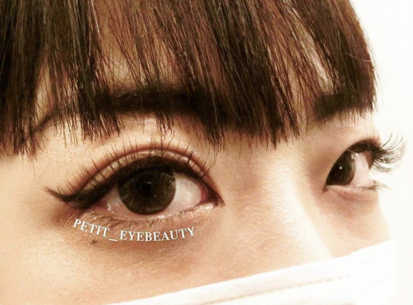 下がりまつ毛で目が小さく見える Petit Eyebeauty