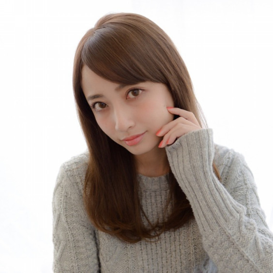 流し前髪で柔らかキレイめスタイル ゼロアルカリストレートとブリーチなしのグレージュが得意な美容師さんのブログ 流し前髪で柔らかキレイめスタイル ゼロアルカリストレートとブリーチなしのグレージュが得意な美容師さんのブログ