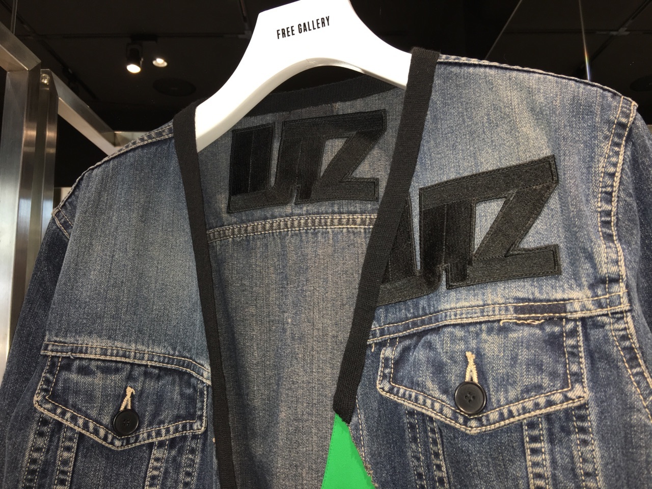 LUTZ DENIM JACKET | FREE GALLERY